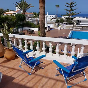 https://cosy-and-beautiful-apartment-with-heated-pool-in-the.tenerifehoteles.net