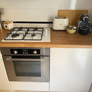 https://topitos-apartment-casc-antic.top-hotels-tarragona.com